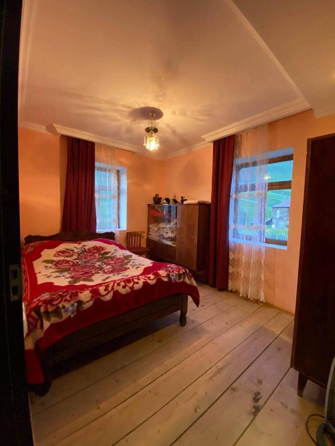 Chvibiani Guesthouse & Bar Ushguli Bagian luar foto