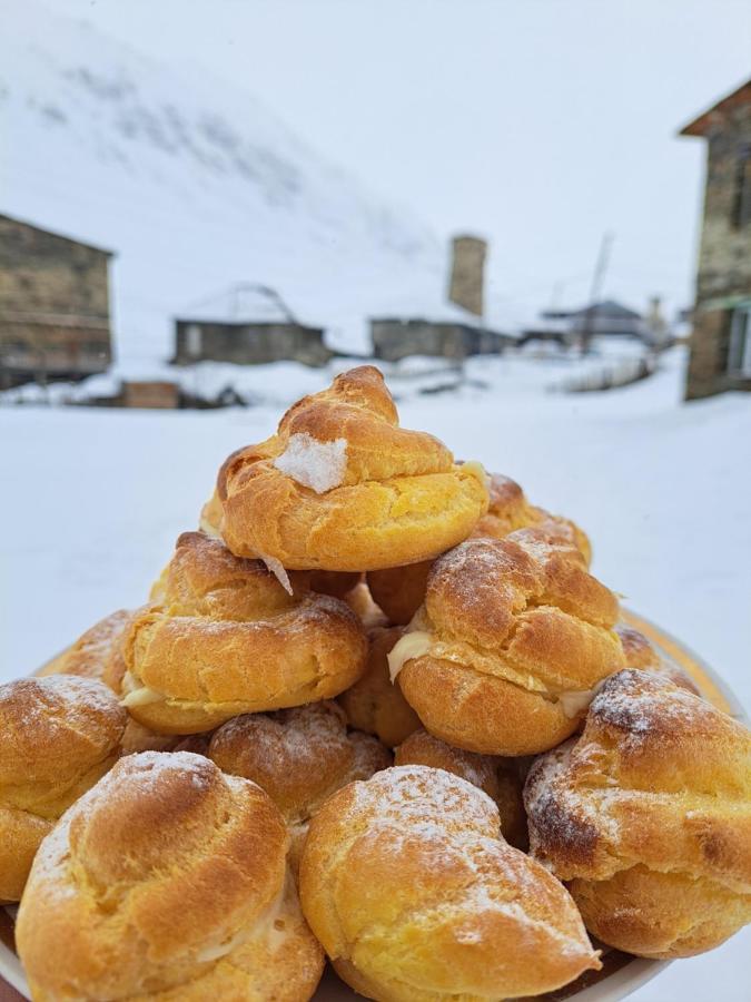 Chvibiani Guesthouse & Bar Ushguli Bagian luar foto