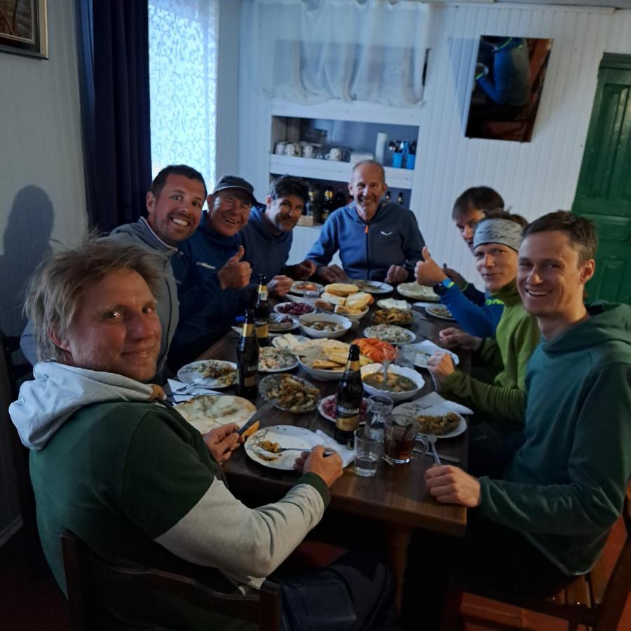 Chvibiani Guesthouse & Bar Ushguli Bagian luar foto