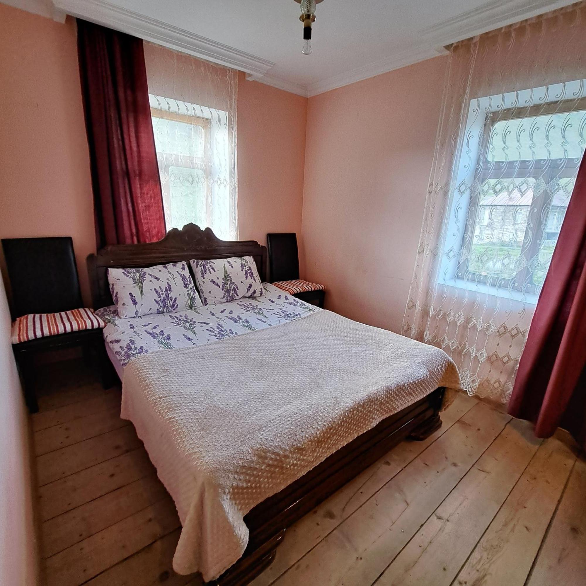 Chvibiani Guesthouse & Bar Ushguli Bagian luar foto